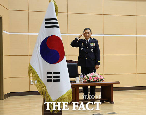 12일 동해지방해양경찰청 제19대 청장에 김인창 치안감이 부임해 취임식을 갖고 있다. /동해지방해양경찰청