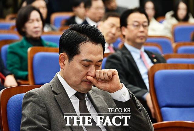 장동혁 국민의힘 대표는 한동훈 당게 논란 관련, 당무감사위원회는 독립된 조직이라며 지금은 당력을 하나로 집중할 때라고 사실상 선을 그었다. /배정한 기자