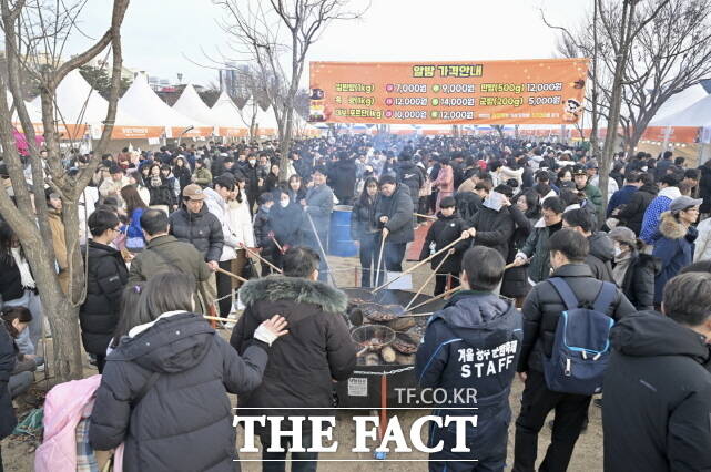 2025년 겨울공주 군밤축제 장면. /공주시
