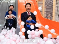  서울 키즈플라자 개관, 어린이들과 동심으로 돌아간 오세훈 [TF사진관]