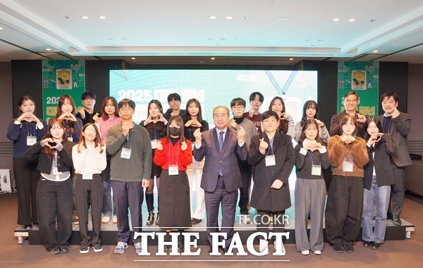 대전일자리경제진흥원이 12일 2025년 청년인턴 지원사업과 대전형 코업(co-op) 청년뉴리더 양성 사업의 우수사례 공모전 시상식을 개최했다. /대전일자리경제진흥원