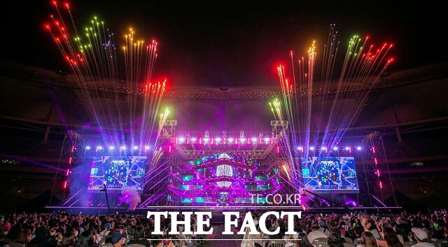 인천시가 주최하는 INK(Incheon K-pop) 콘서트에 참가한 관중들이 환호하고 있다. /인천관광공사