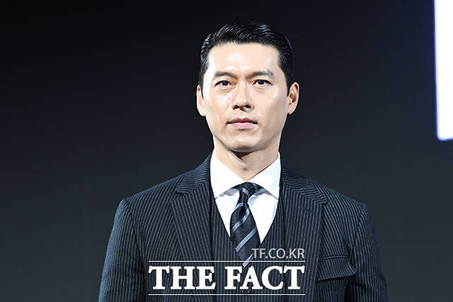 배우 박용우와 노재원, 강길우, 정성일, 원지안, 서은수, 우도환, 정우성, 현빈(왼쪽부터)이 15일 오전 서울 강남구 그랜드 인터컨티넨탈 서울 파르나스에서 열린 디즈니+ 새 오리지널 시리즈 ‘메이드 인 코리아’ 제작발표회에 참석해 포즈를 취하고 있다. /서예원 기자