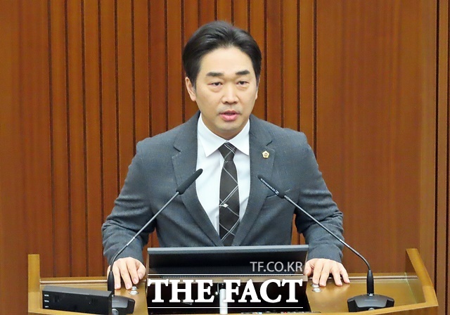 김재형 세종시의회 의원이 15일 제102회 정례회 제4차 본회의에서 5분 자유발언을 하고 있다. /김형중 기자