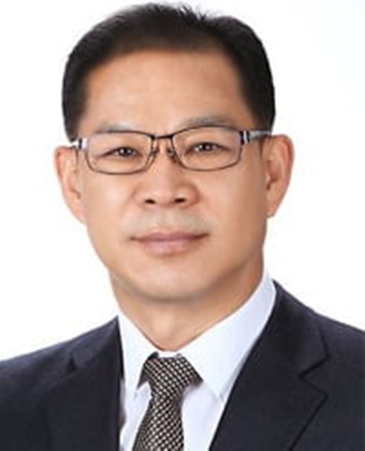 17일 업계에 따르면 현대차그룹은 이르면 오는 18일 사장단 인사를 통해 현대제철 CEO 교체를 포함한 인사를 발표할 전망이다. 이보룡 현대제철 부사장. /더팩트 DB