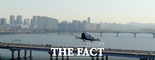 서울시가 17일 국토교통부가 K-UAM(도심항공교통) 상용화 목표 시점을 당초 2025년에서 2028년으로 조정한 여건 변화를 반영해 '서울형 도심항공교통(S-UAM)' 시범운항 준비를 본격화한다고 밝혔다./서울시 제공