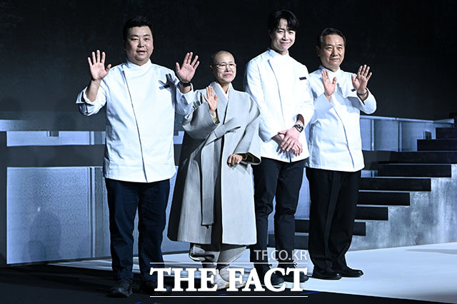 요리사 정호영과 선재스님, 손종원, 후덕죽(왼쪽부터)이 흑백요리사2 백수저로 출연해 자신들의 요리를 뽐낸다. /남용희 기자