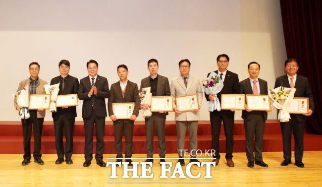 2025 안양시 우수기업 선정 기념촬영 모습 /안양시