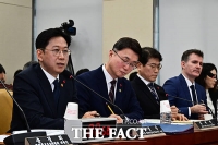  배경훈 부총리 '쿠팡 '영업 정지' 여부, 공정위와 논의 중'