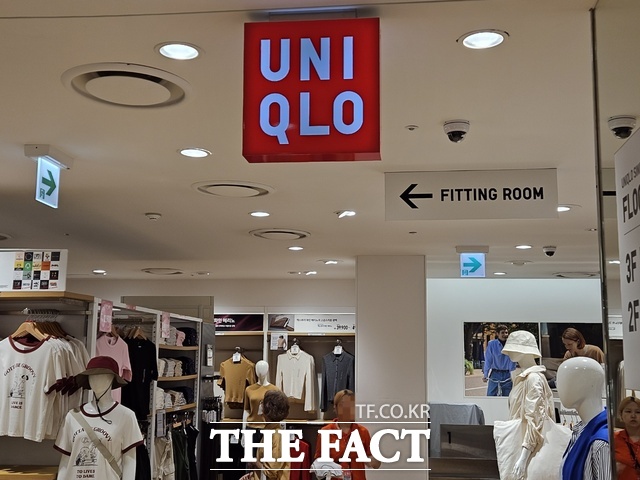 유니클로를 전개하는 에프알엘코리아의 감사보고서에 따르면 올해 회계연도 기준 매출은 1조3524억원, 영업이익은 2704억원이다. /더팩트DB