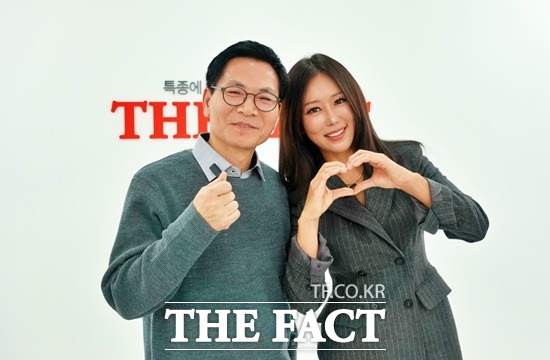 박혜신은 올 상반기 두 차례 단독 콘서트를 진행하며 팬들과의 시간을 공고히 했다. 파워풀한 고음과 섬세한 감정 표현, 그리고 관객과 호흡하는 무대 연출로 음악적 깊이를 더한다. /이상빈 기자