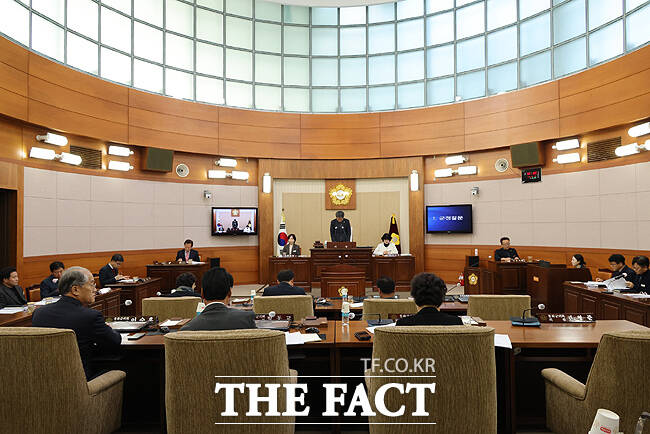 봉화군의회 정례회 회기모습 /봉화군의회