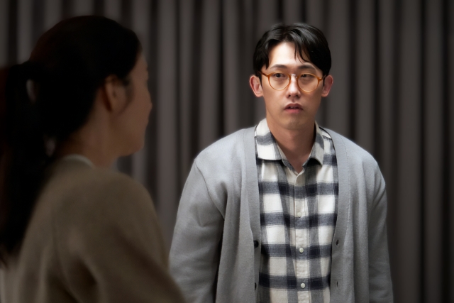 남편이자 아빠 준우로 분한 민진웅은