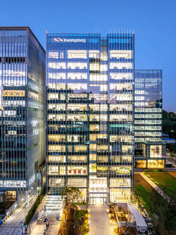 광동제약은 미래혁신팀을 신설하고, CP실을 부문으로 승격시켜 중장기 성장동력 확보와 준법경영 강화를 동시에 추진한다. /광동제약