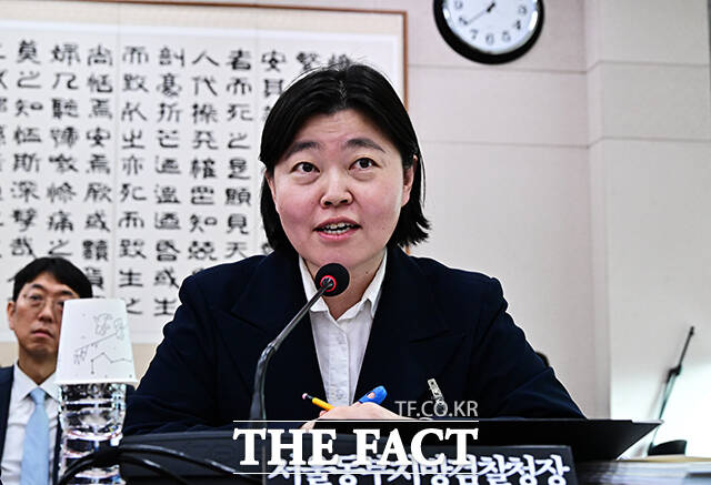 임은정 서울동부지방검찰청장이 23일 오전 서울 여의도 국회 법제사법위원회에서 열린 서울고등검찰청, 수원고등검찰청, 서울중앙지방검찰청 등에 대한 국정감사에 출석해 질의에 답변을 하고 있다. /국회=배정한 기자