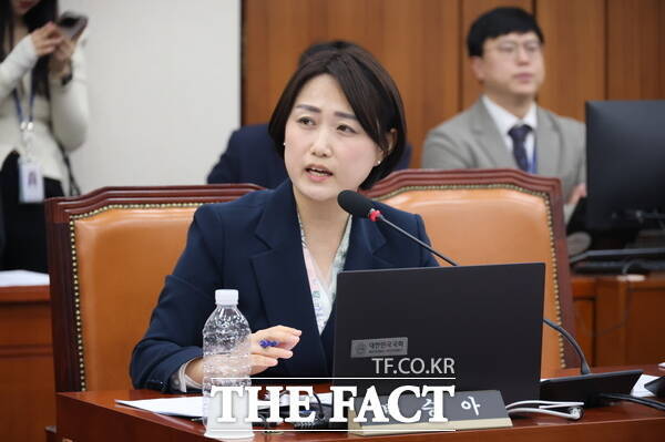 백승아 더불어민주당 원내대변인이 20일 