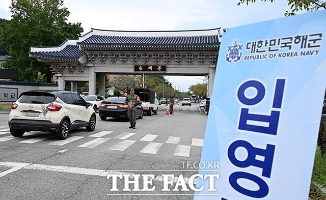 각 군 사관학교에서 정식 임관을 앞두고 자퇴하는 생도들이 급증하고 있다. 사진은 기사 내용과 무관. /남용희 기자