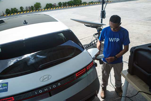 현대자동차는 최근 UN 소속 식량 위기 대응 기구인 세계식량계획(WFP)에 아이오닉 5 차량 8대와 충전 인프라를 기증했다. /현대차