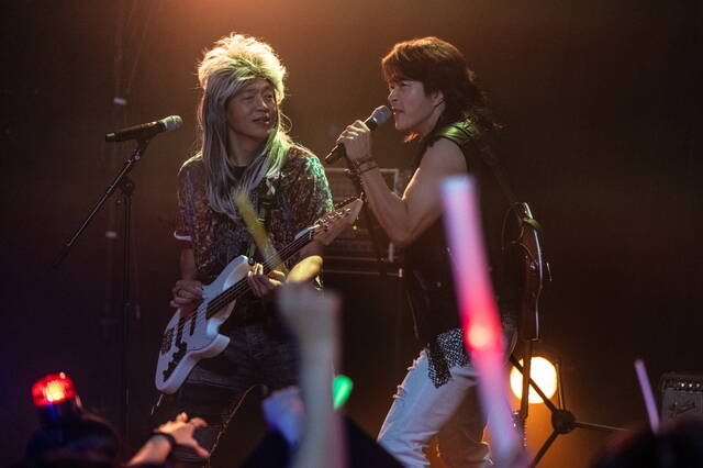 영화 '하트맨'의 배급사 롯데엔터테인먼트가 권상우(오른쪽)와 박지환(왼쪽)의 스틸컷을 공개했다. /롯데엔터테인먼트