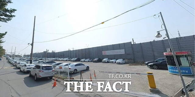 천안시는 쌍용1동 일대 주차난 해소를 위해 민간 94면 규모의 노외 주차장을 임차해 시민에게 개방한다. /천안시