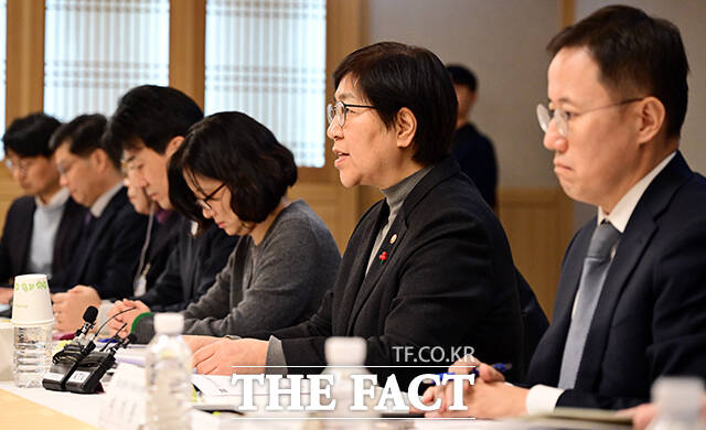 정은경 보건복지부 장관이 22일 오후 서울 종로구 정부서울청사에서 열린 제2차 통합돌봄정책위원회 회의에 참석해 모두발언을 하고 있다. /임영무 기자