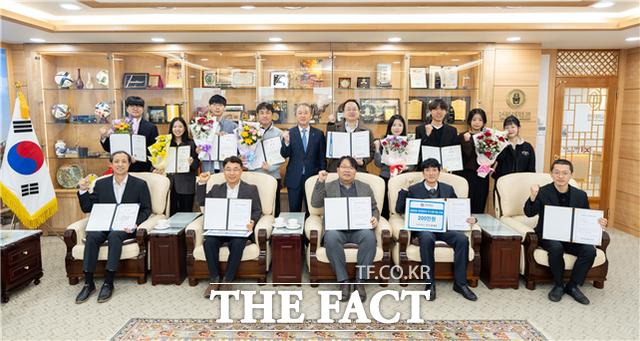 22일 전북대학교는 '2025년 안전관리 우수연구실 인증제' 심사에서 인증을 획득했다. /전북대