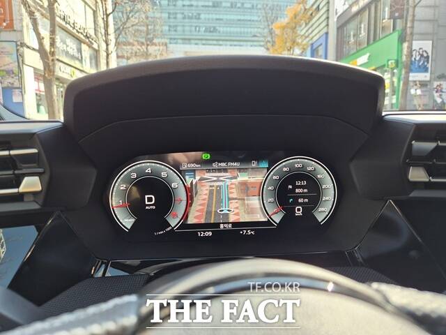 '오승혁의 팩트 DRIVE'는 아우디 A3 TFSI 40 콰트로 프리미엄과 함께 달리며 해당 차량의 구매를 고민하는 이들의 질문을 같이 풀어봤다. 시인성 높은 디스플레이가 주행 만족도를 높였다. /서울 마포구=오승혁 기자