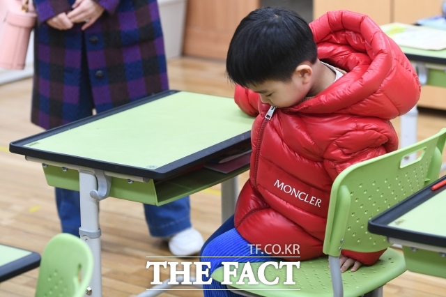 교육부는 최근 업무보고에서 '국가책임 교육·돌봄 강화' 국정과제 실현의 일환으로 '초3 방과후 프로그램 이용권 지원' 계획을 밝혔다. 사진은 서울 서초구 한 초등학교./더팩트 DB