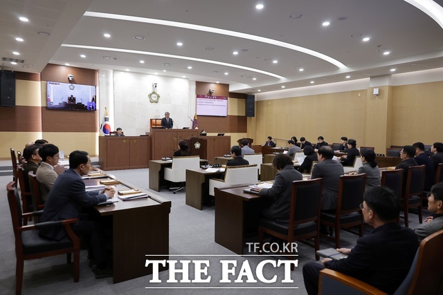 서천군의회가 22일 제4차 본회의를 마지막으로 올해 의사일정을 마무리하고 있다. /서천군의회