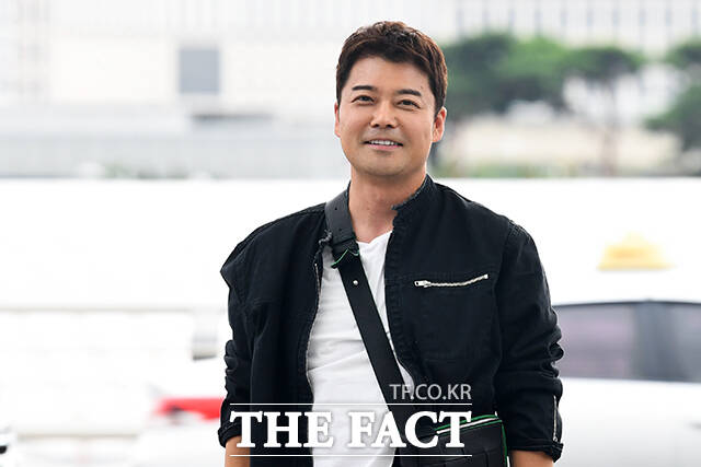 서울 강남경찰서는 전날 국민신문고를 통해 전 씨 대상 의료법 위반 혐의로 수사해달라는 내용의 고발장을 접수, 수사팀을 배정했다고 23일 밝혔다. /인천국제공항=서예원 기자