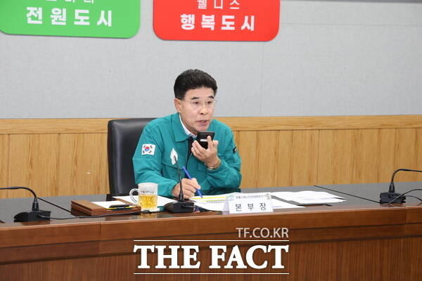 이응우 계룡시장이 2025년 하반기 재난대응 안전한국훈련에 참여하고 있는 모습. /계룡시