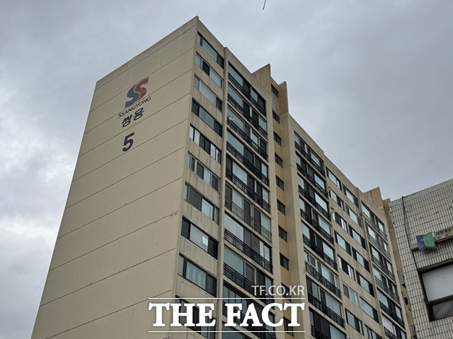 대치쌍용1차 재건축 조합은 지난 19일 시공사 선정을 위한 입찰 공고를 냈다. /황준익 기자