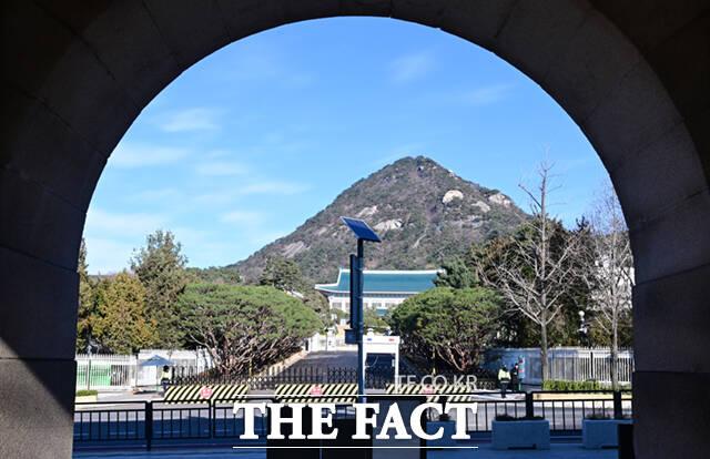 더불어민주당은 25일 