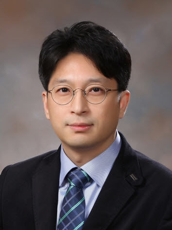 이재명 대통령은 28일 신임 국토교통부 제2차관으로 홍지선 남양주시 부시장이 임명했다. /대통령실