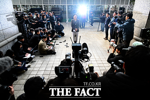 이혜훈 기획예산처 장관 후보자가 29일 오전 서울 중구 예금보험공사에서 인사청문회 준비 사무실 출근에 앞서 소감을 말하고 있다. /남윤호 기자