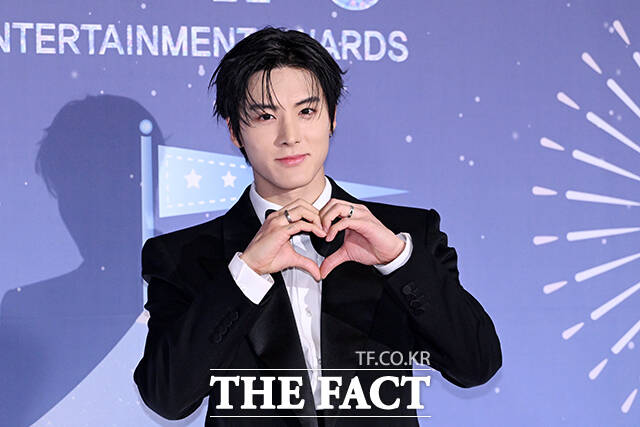 '아이돌라디오'의 더보이즈 에릭.