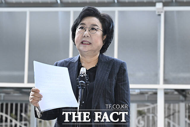 자신의 12·3 비상계엄 옹호 논란에 대해 해명하는 이 후보자. /송호영 기자