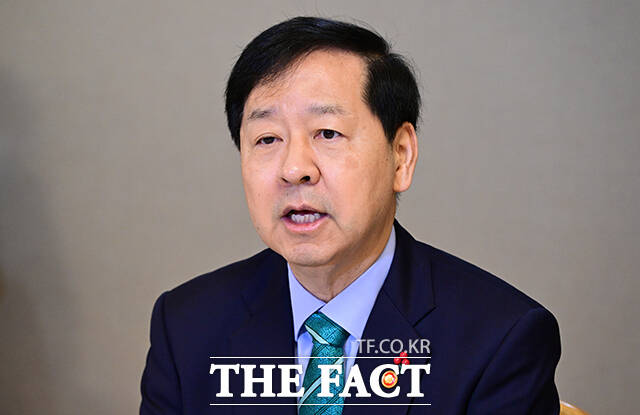 당정이 30일 기업의 중대 위법행위에 대한 과징금을 대폭 상향해 금전적 제재를 강화하기로 했다. 사진은 구윤철 부총리 겸 기획재정부 장관. /임영무 기자