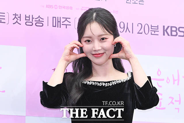 배우 홍민기와 남지현, 한소은, 문상민(왼쪽부터)이 30일 오후 서울 마포구 상암 스탠포드 호텔에서 열린 KBS2 새 토일 미니시리즈 ‘은애하는 도적님아’ 제작발표회에 참석해 포즈를 취하고 있다. /서예원 기자