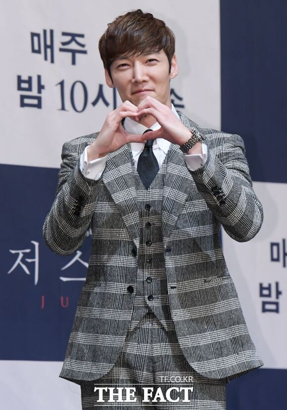 채널A 새 드라마 '아기가 생겼어요' 제작진이 주연을 맡은 배우 최진혁의 인터뷰 내용을 공개했다. /더팩트 DB