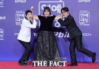  SBS 연예대상 MC, 전현무-이수지-차태현 [TF사진관]