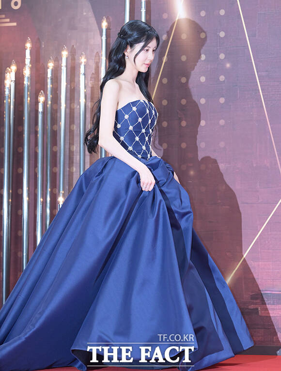 배우 서현이 31일 오후 서울 영등포구 여의도 KBS 신관에서 열린 'KBS 연기대상' 포토월에 참석해 포즈를 취하고 있다. /박헌우 기자