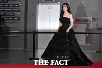  한지민 '우아한 입장' [포토]