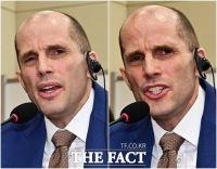  쿠팡 청문회 이틀째…짜증난 표정 감추지 못하는 해롤드 로저스 대표 [TF사진관]