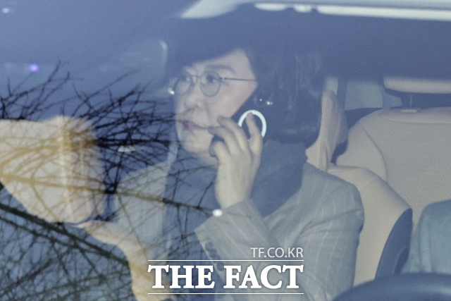 이혜훈 기획예산처 장관 후보자가 2일 오전 서울 중구 예금보험공사에 마련된 청문회 준비 사무실로 출근하고 있다. /뉴시스