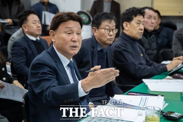 2일 군산시청 브리핑룸에서 강임준 군산시장이 2026년 신년 브리핑을 갖고 있다. /군산시