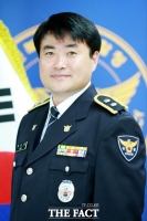  '전북경찰 홍보맨' 이승철 경감, 졸음운전 차에 순직…정부, 특진·훈장 선추서