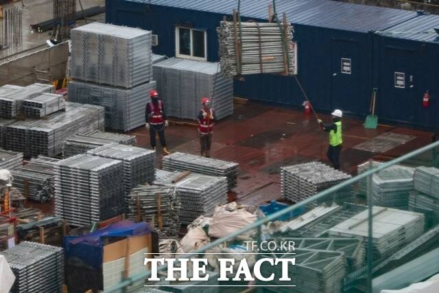 대한건설정책연구원에 따르면 외부 회계감사를 받는 건설 외감기업 순이익률은 0.8%에 그친 것으로 나타났다. 순이익률이 0%대로 하락한 사례는 2015년 이후 처음이다. /뉴시스