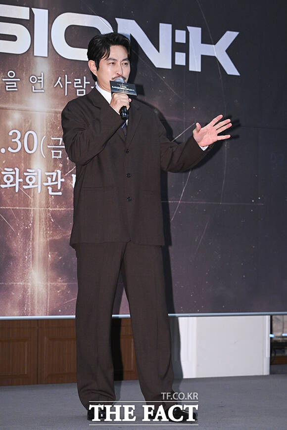 뮤지컬배우 서범석과 가수 MJ, 재윤, 김동준, 리키(왼쪽부터)가 5일 오전 서울 중구 프레스센터에서 열린 2026 뮤지컬 콘서트 ‘더 미션:K’ 기자간담회에 참석해 포즈를 취하고 있다. /서예원 기자