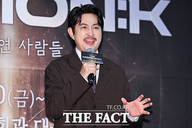 뮤지컬배우 서범석이 5일 오전 서울 중구 프레스센터에서 열린 2026 뮤지컬 콘서트 ‘더 미션:K’ 기자간담회에 참석해 무대를 선보이고 있다.